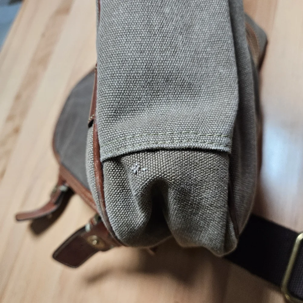 Fossil 54 Canvas Messenger Bag Adjustable Strap Brown